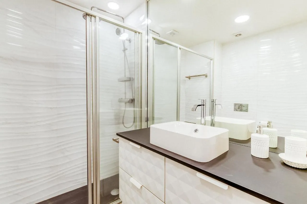 Rym Apartment - Madalenas Funchal  Portugal