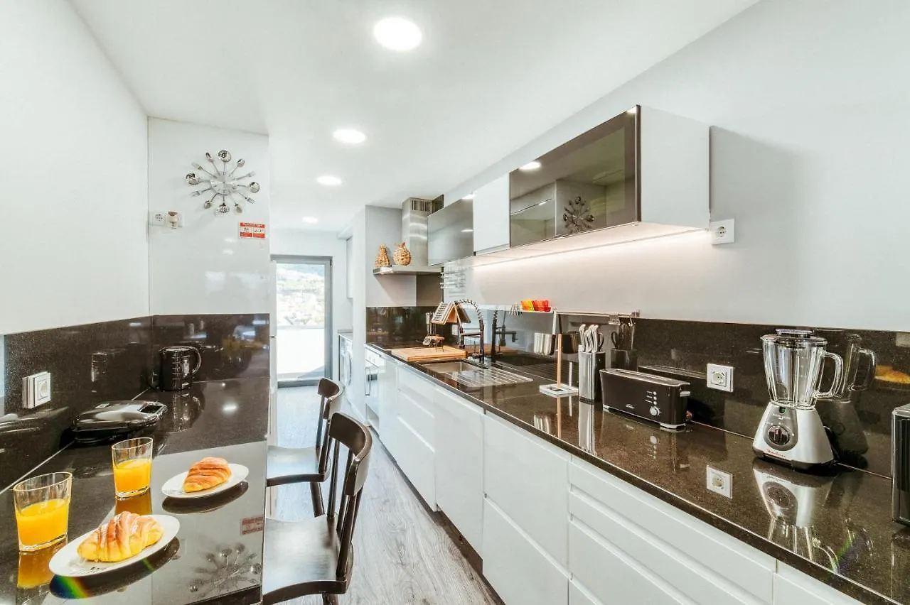Rym Apartment - Madalenas Funchal  Funchal (Madeira)